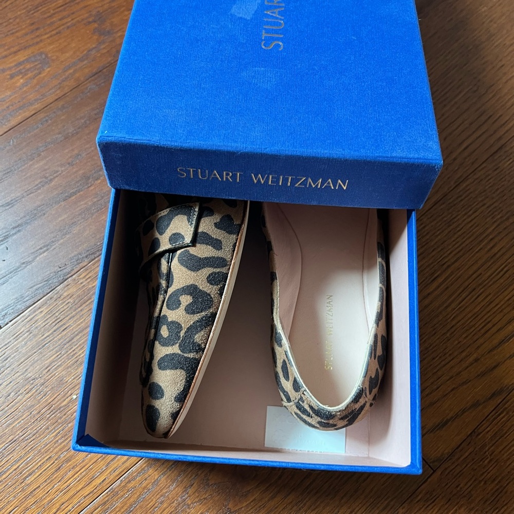New Stuart Weitzman cheetah print loafers in size 8.5